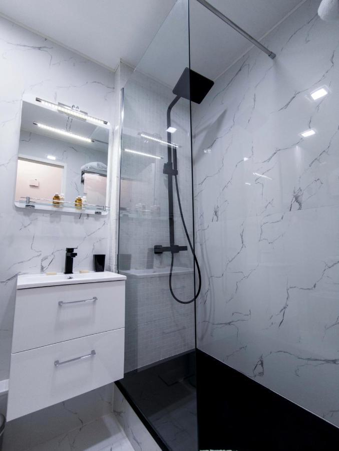 1 Min To The Beach Apartment - Kitchen - Tramway - Air Conditioner - Wifi - Promenade Des Anglais นีซ ภายนอก รูปภาพ